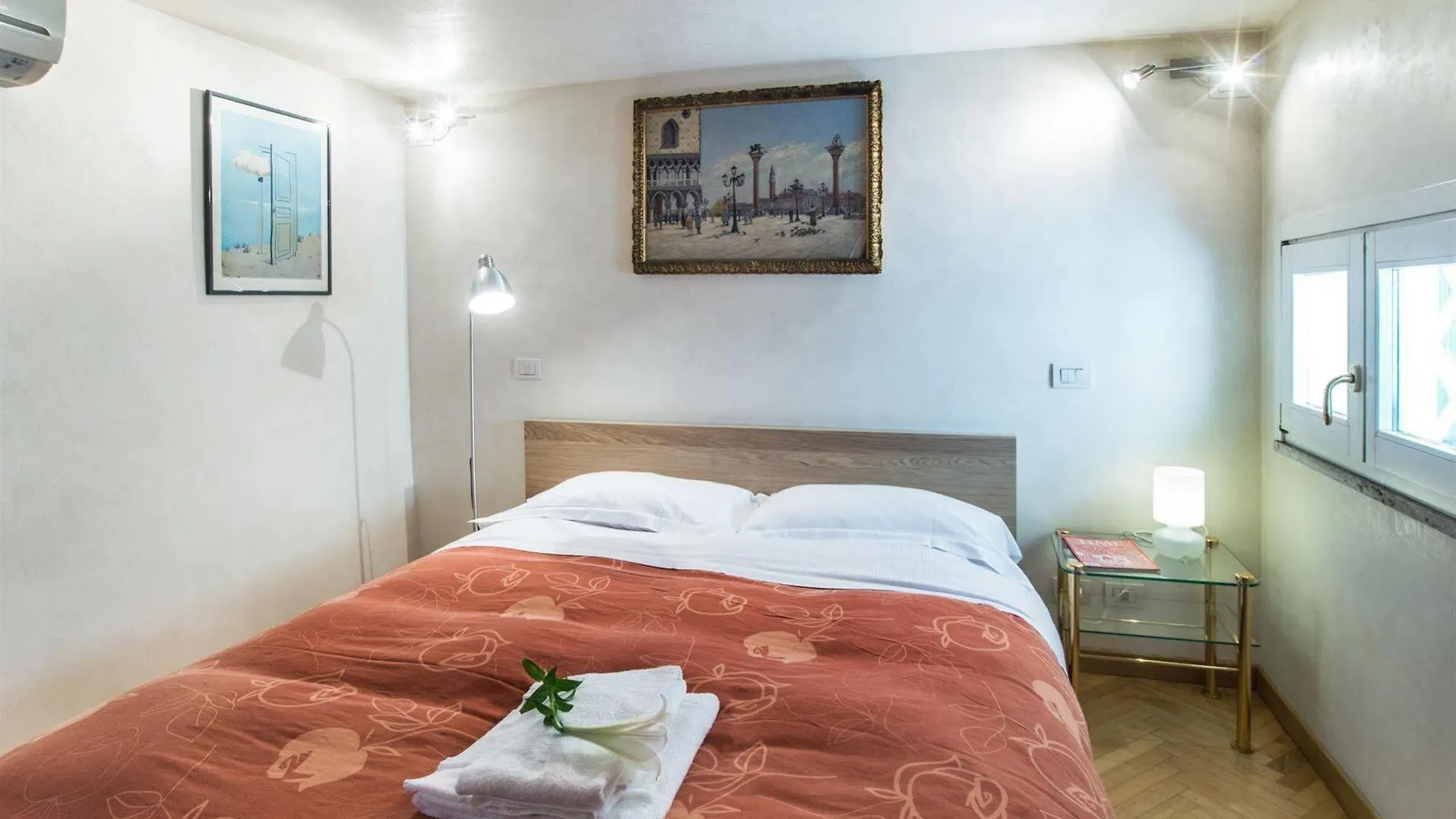 Monti Guest House - Affittacamere Ρώμη