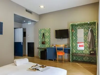 Monti Guest House - Affittacamere Roma 2*,