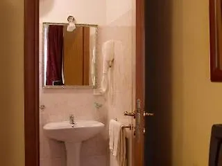 Monti Guest House - Affittacamere Roma