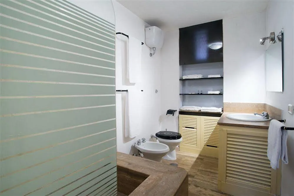 Monti Guest House - Affittacamere Roma